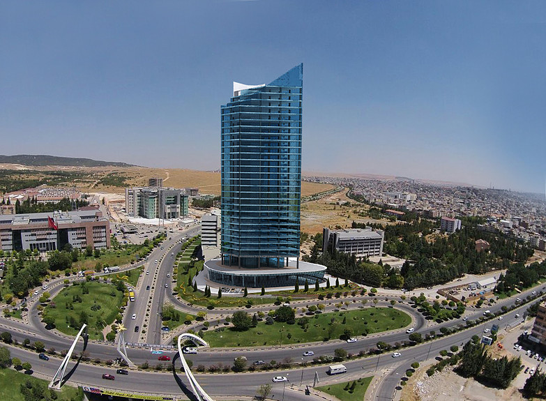 Mercedes Koluman Plaza